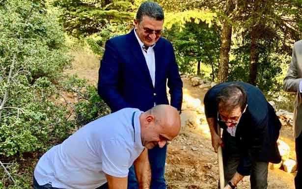 أبي رميا أولم على شرفه