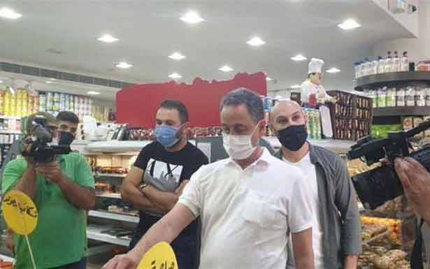 نعمة يجول على محال تجارية : لمعاقبة المخالفين وأبو حيدر يحذّر من التلاعـب بالأسعار