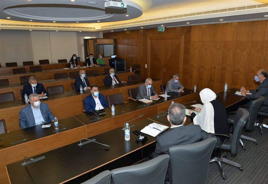 قانونٌ هام بشأن الطلاب في الخارج
