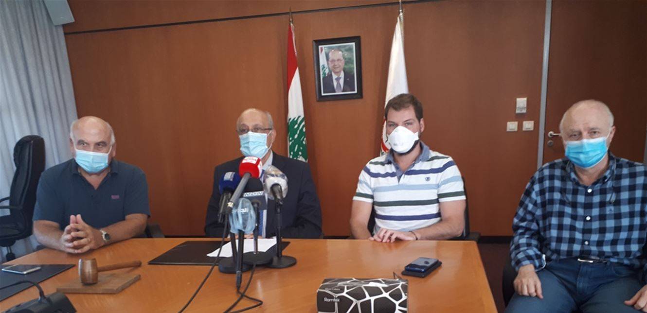 خلية الأزمة في نقابة الأطباء: بدأ النقص في فحوص PCR والسجناء لا ينصاعون للتدابير الوقائية