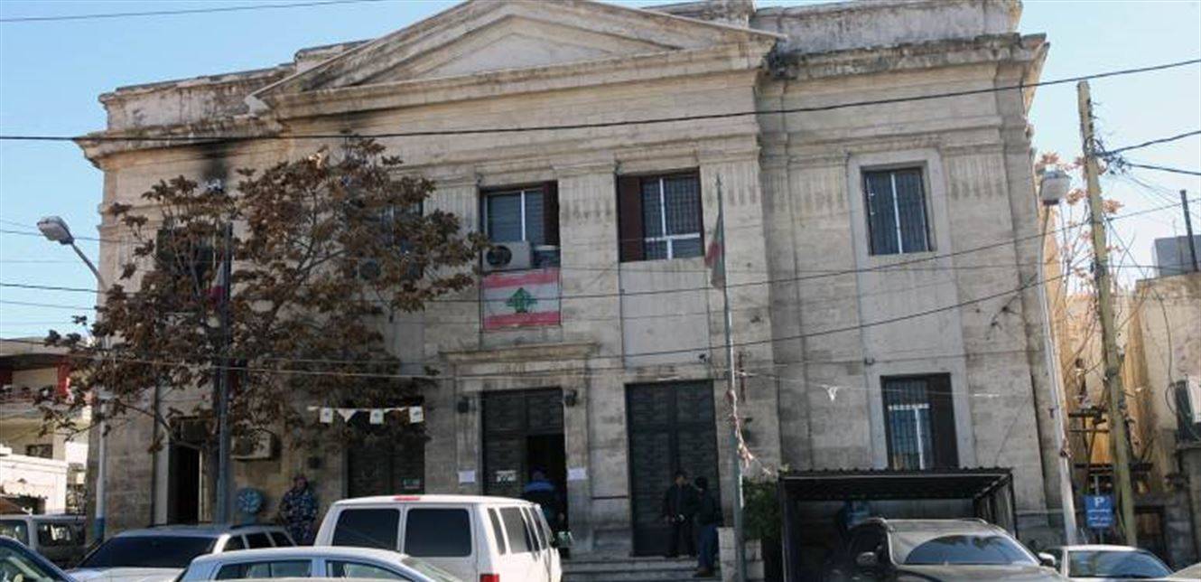 تعقيم سرايا الهرمل بعد إصابة موظف