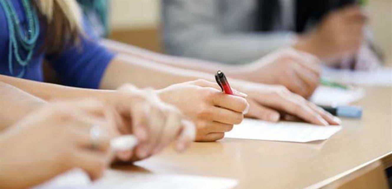 انطلاق الامتحانات الرسمية الحرة في الجنوب.. نسبة الغياب أكثر من النصف!