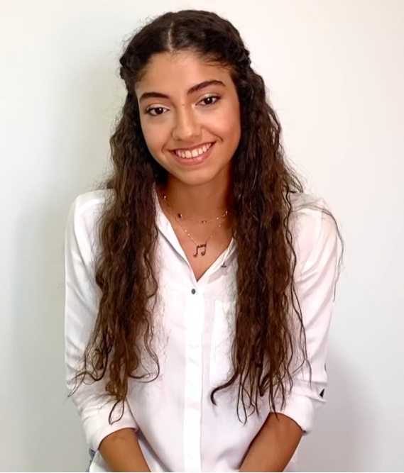 انضمام شابة من بيروت بعمر 18 عامًا إلى مجموعة البوب العالمية Now United