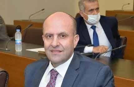 سليم عون : بالتعاون توصلنا لصيغة قابلة للتنفيذ بقانون الدولار الطالبي