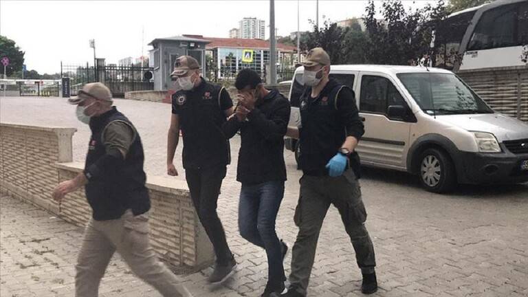 تركيا ترحل مجموعة جديدة من منتسبي 