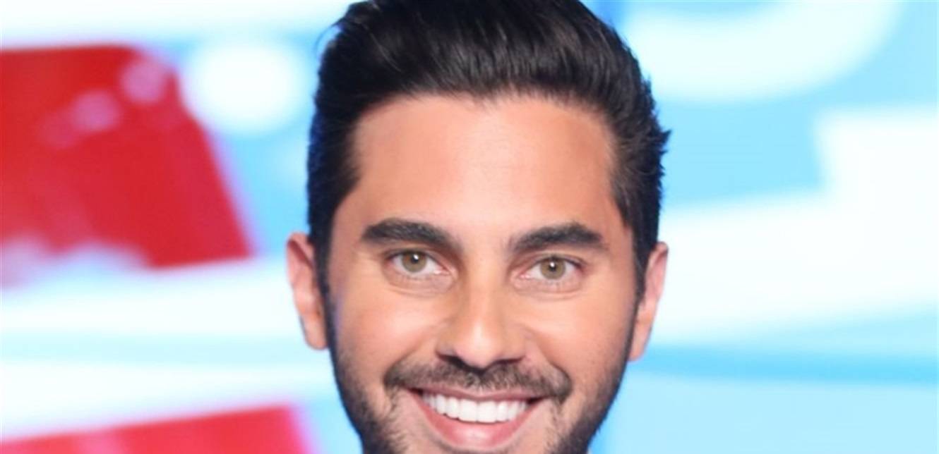 نجل الإعلامي بيار رباط يخطف الأنظار بجماله (صورة)