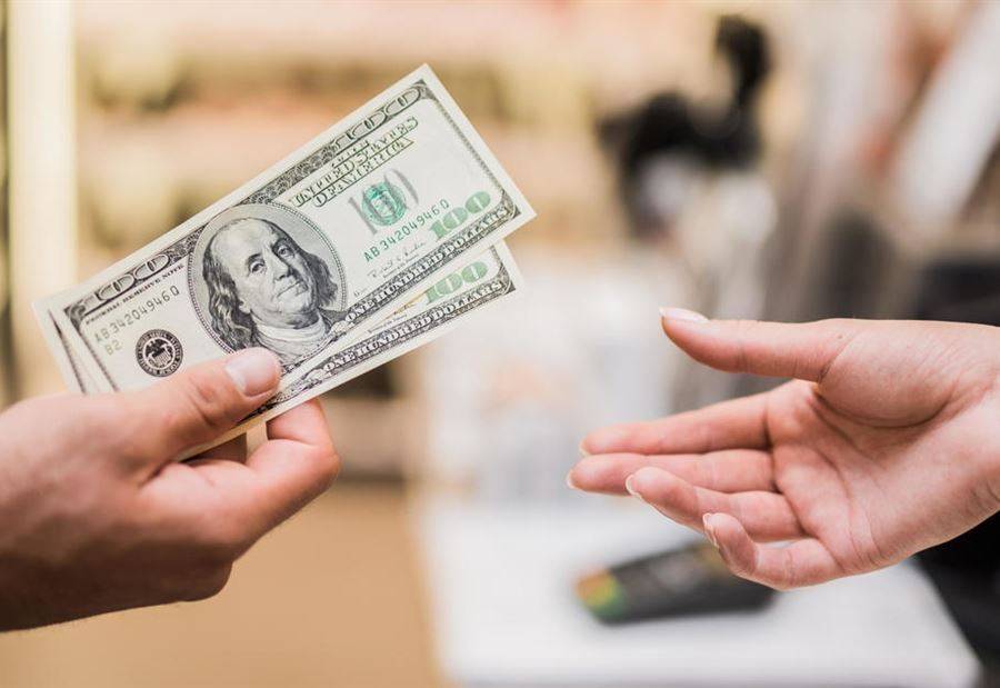 سعرُ دولار السوق السوداء اليوم الاربعاء