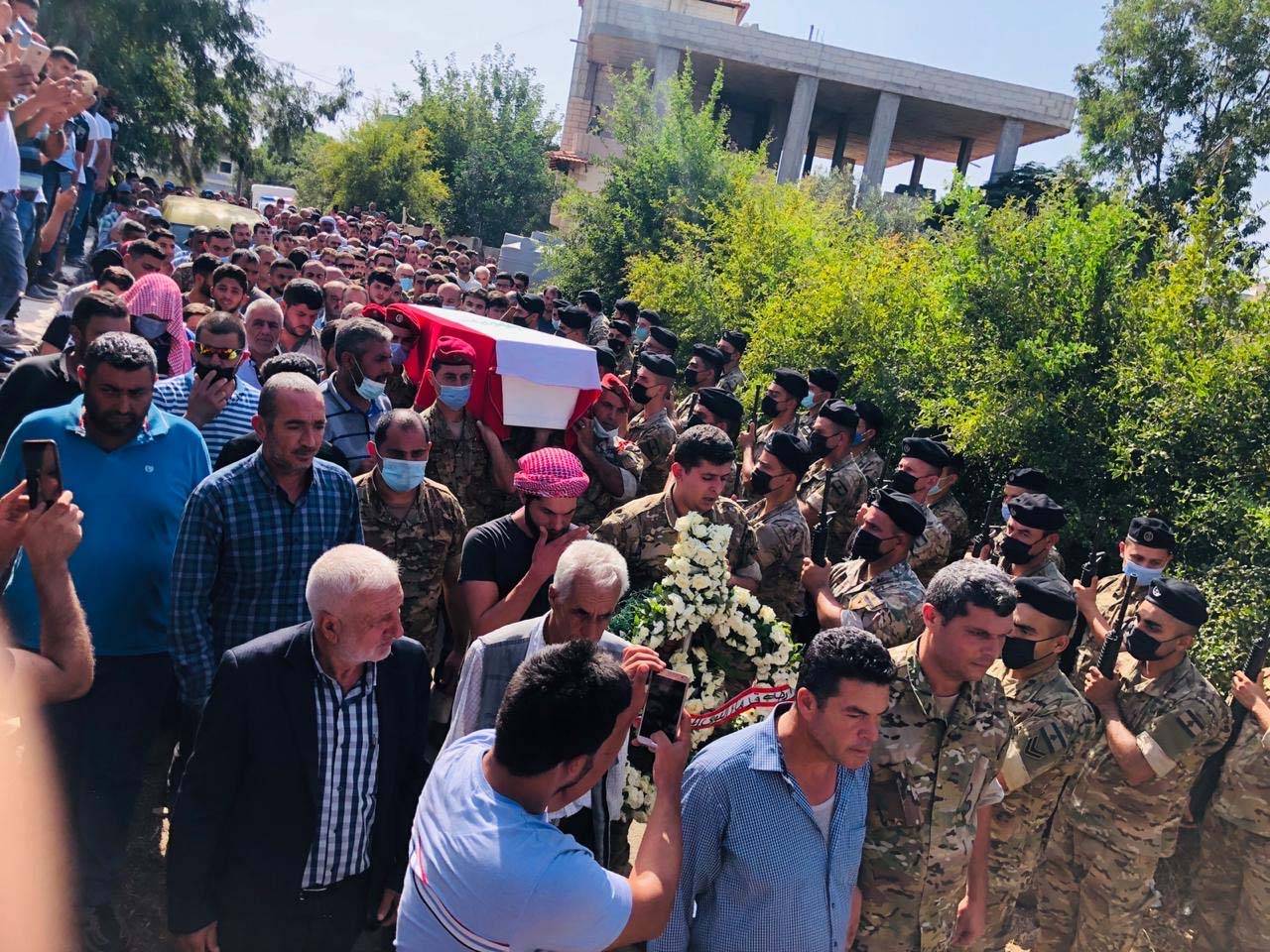 قيادة الجيش وبلدة قشلق شيعتا العريف المجند الشهيد أحمد خالد صقر