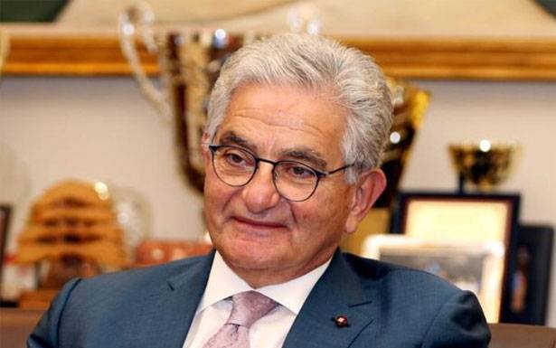 صفير لـ «رويترز» : لتشكيل حكومة وتعميم المركزي لاستعادة ما بين 4 و5 مليارات دولار