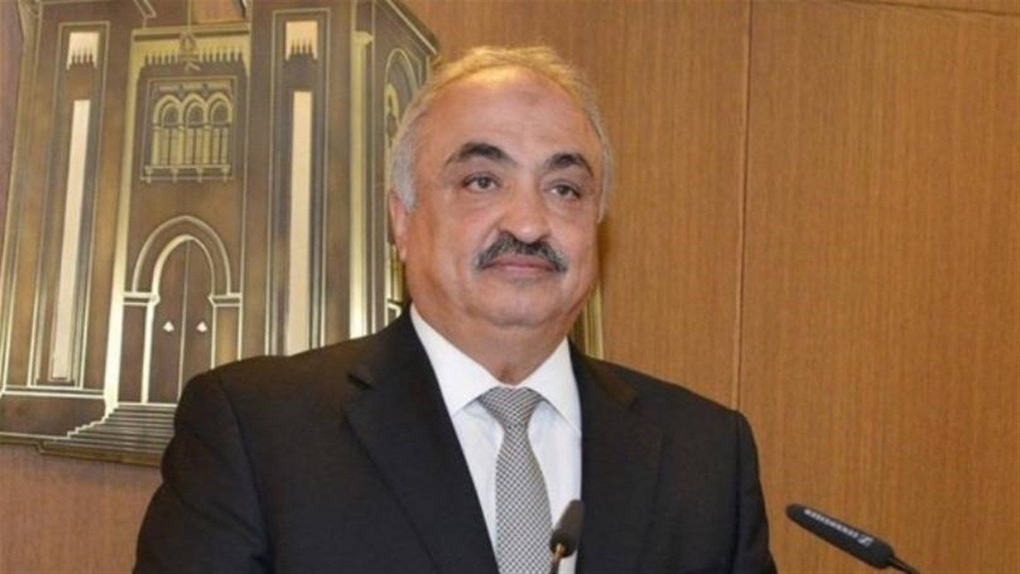 الحجار: البدء غداً بتشغيل آلة فحص الـ PCR يدوياً في مستشفى سبلين
