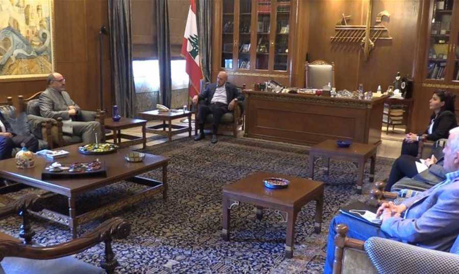 «التحدي الأساس هو الاتفاق على اسم رئيس الحكومة وباقي الأمور سهلة»
بري : إتفاق الاطار هو اتفاق لرسم الحدود لا أكثر ولا أقلّ
«داعش» مشروع لم ينتهِ لا في سوريا ولا في العراق ولا في لبنان