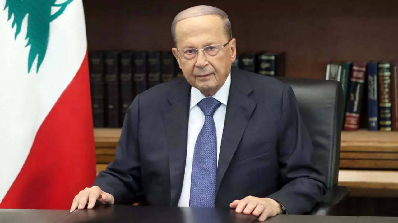 بــدء المفاوضات حول تــرسيم الـحدود الــبريّـة بــيــن لــبــنـان والــعدو الإسرائيلي ؟!
عون : سأتـولّى المفاوضة بـرعاية الأمــم المتّحدة وتـحـت رايتها
آملاً مــن الــطــرف الأميركي أن يستمرّ فـي وساطـته الــنـــزيهة
