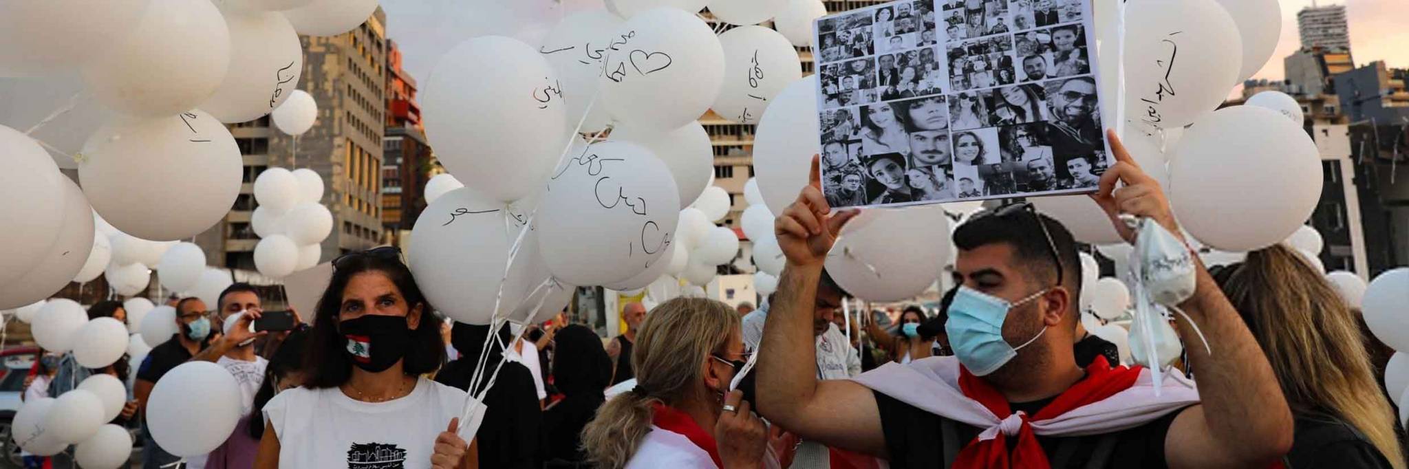 «نصف التزام» في اليوم الاول للإقفال الجزئي... ووزير الصحة يطالب المستشفيات الخاصة باستقبال المصابين بـ «كورونا»
حكومة الـ «تكنو سياسية» تتقدم على حكومة الاختصاصيين... وصعوبة في الاتفاق على الرئيس المكلف
إجتماع للسفير الفرنسي مع حزب الله... وباريس تركز على الإصلاح ولن تدخل في لعبة الأسماء