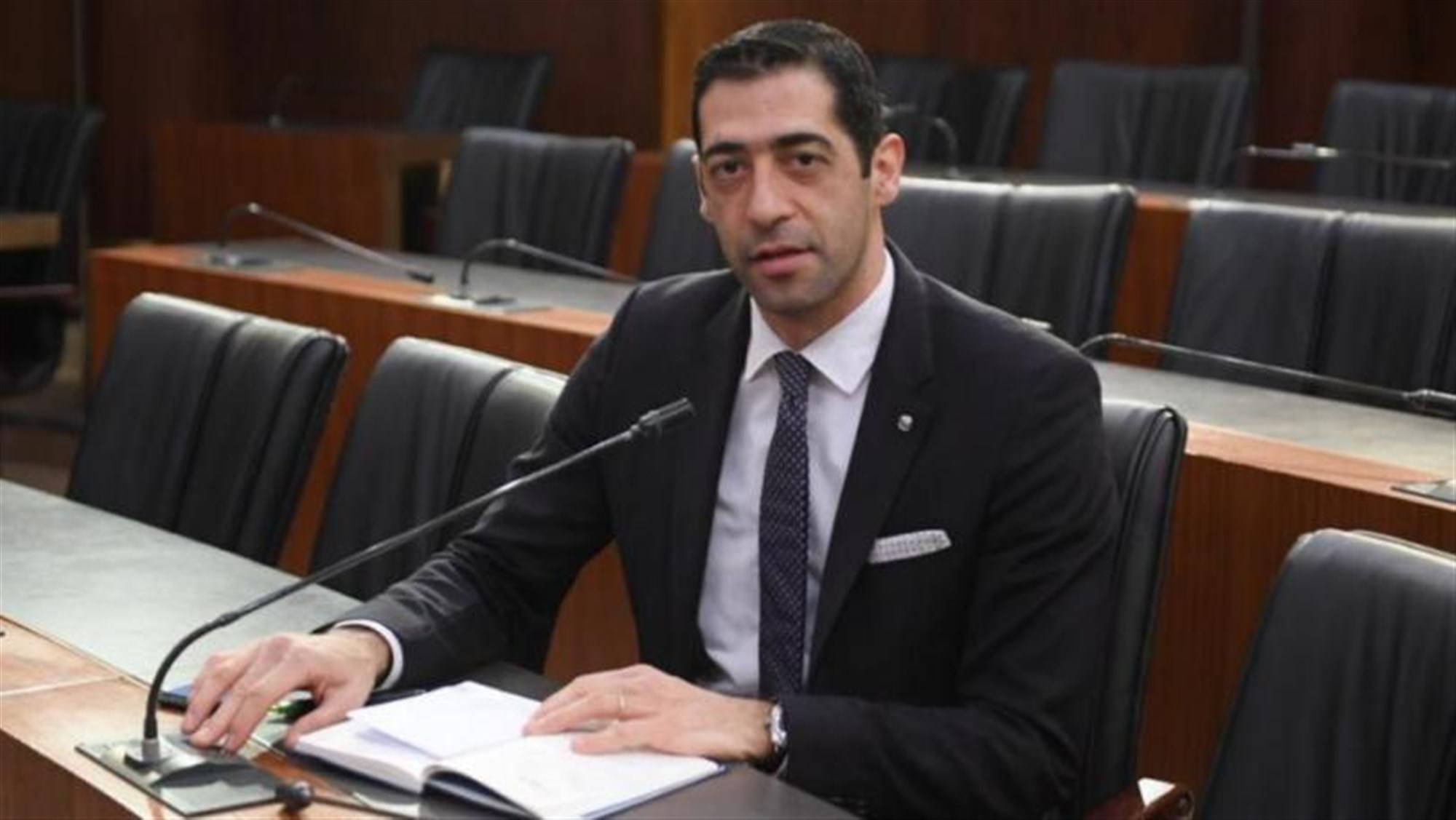 حنكش: "هل يُعقل أن نشحذ البنزين والتهريب على عينك يا دولة؟"