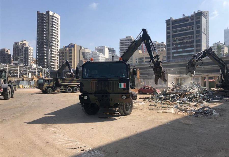 السفيرة الإيطالية في مرفأ بيروت...