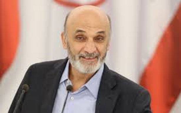 جعجع عاد وزوجته الى لبنان