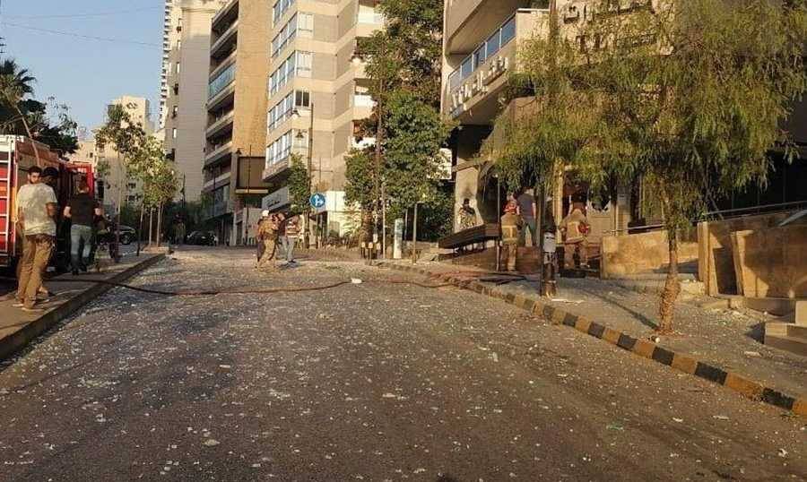 بعد كارثة طريق الجديدة ليلا.. انفجار جديد في الأشرفية (صور)