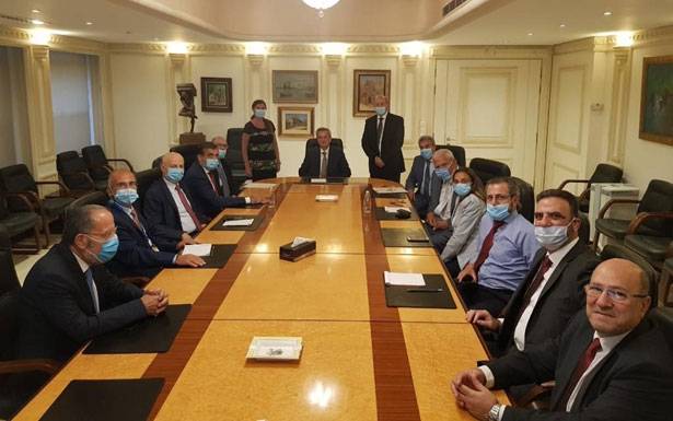موظفو المصارف يبدون خشيتهم من تداعيات تعميم مصرف لـبـنـان 154