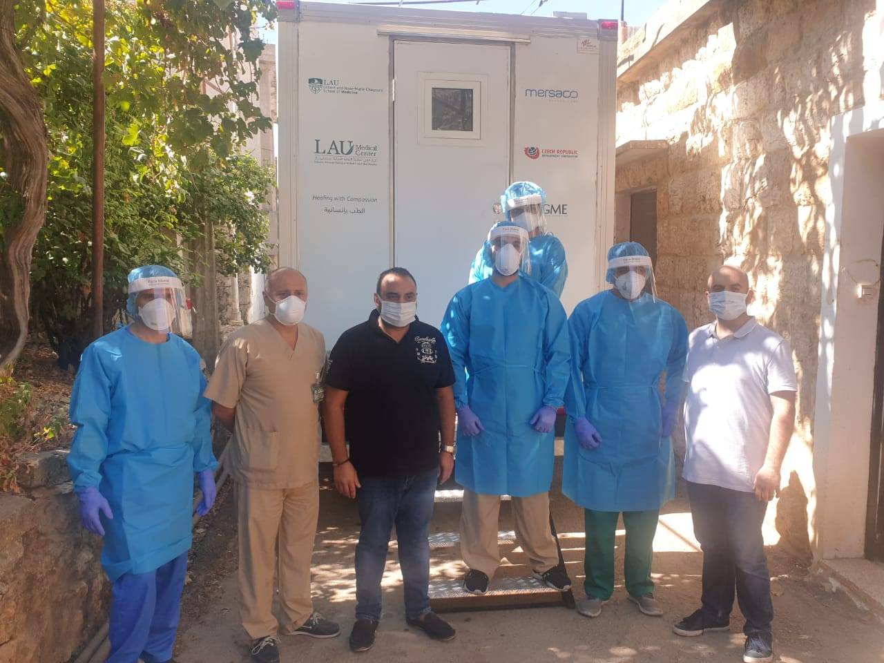 بعد إجراء فحوصات PCR لأهالي المجدل...رئيس البلدية يشكر الجامعة اللبنانية الأميركية ومستشفى رزق