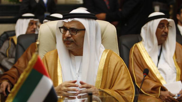 قرقاش لسفير فلسطين في باريس: تعودنا على قلة الوفاء