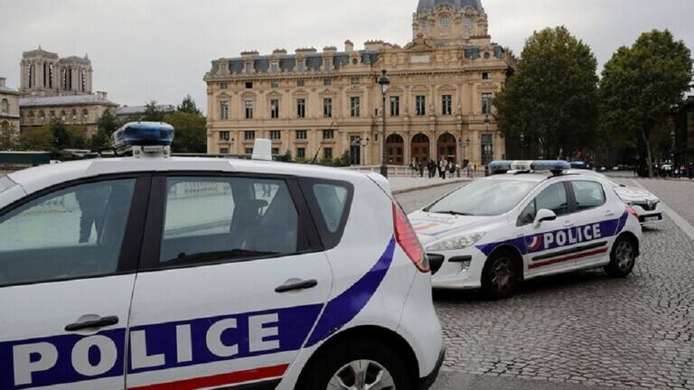 فرنسا .. السجن 28 عاما لمتطرف جزائري نفذ اعتداء بمطرقة