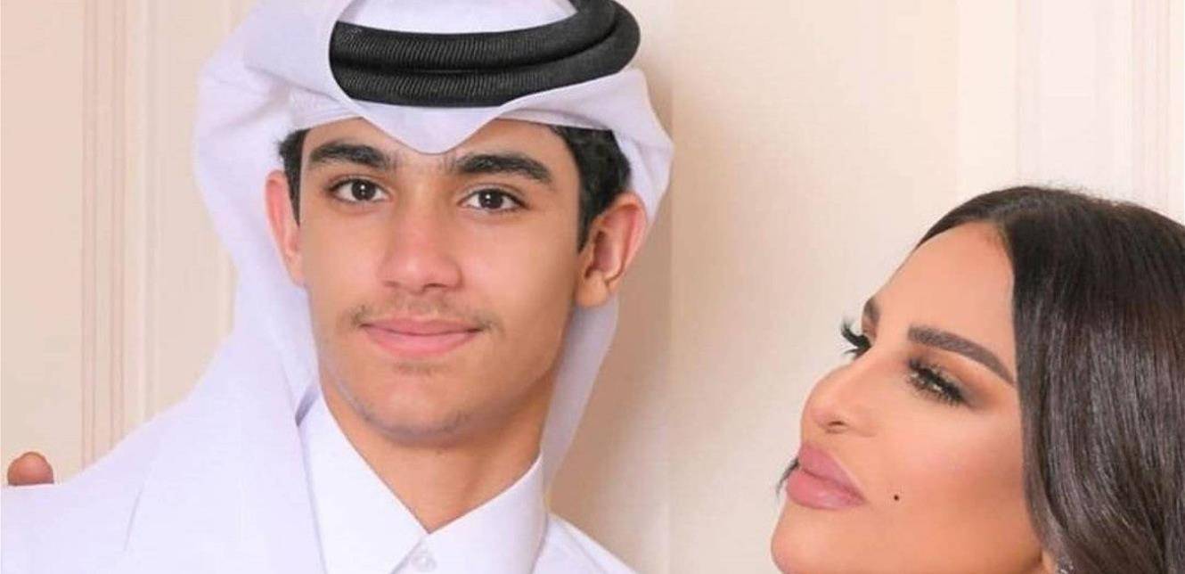 تعليق غريب لإبن أحلام: "لا يمكنني تخيّل الاستحمام من دون التفكير بك".. وهكذا ردت