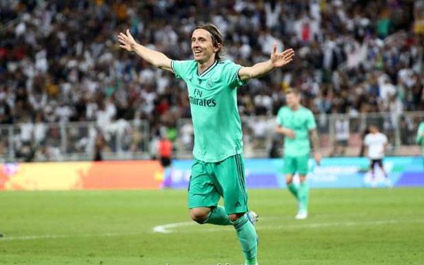 مودريـتـش يسعى الى الــبقاء مع ريــــال مدريــــد
