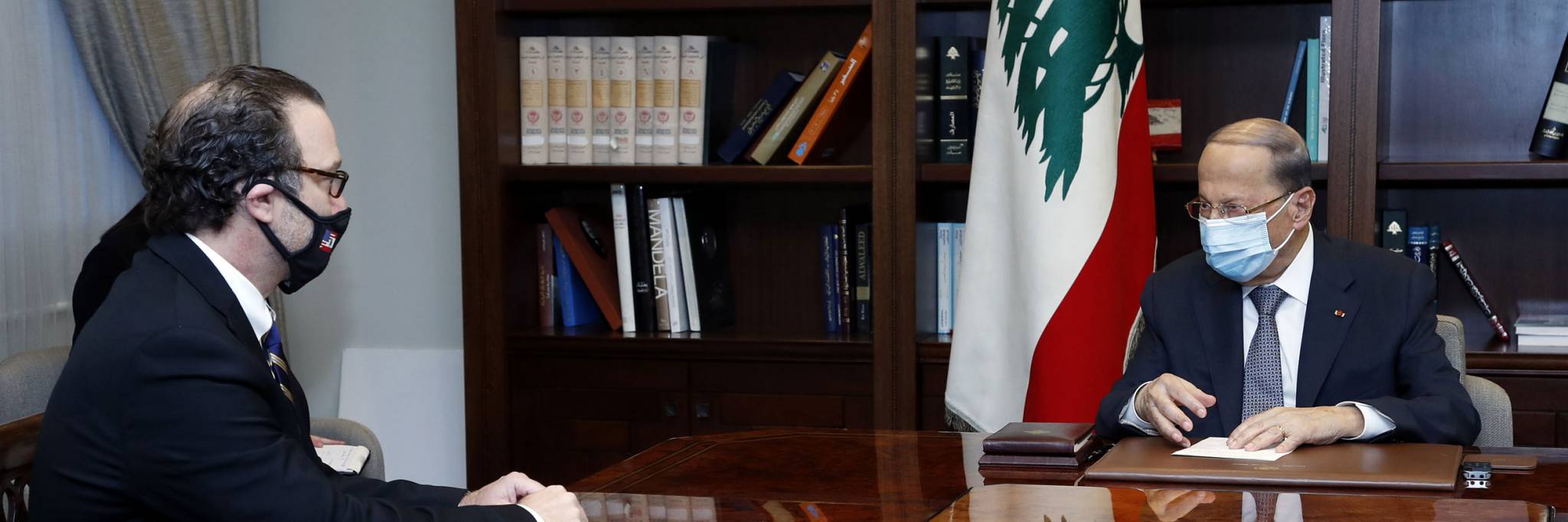 انتفاضة 17 ت : هل تتطور الى ثورة مع تفاقم الازمة المالية وفساد السلطة السياسية؟
باسيل متخوف من تحالف ثلاثي المستقبل ـ امل ـ الاشتراكي ووساطة فرنسية لتسهيل الحكومة