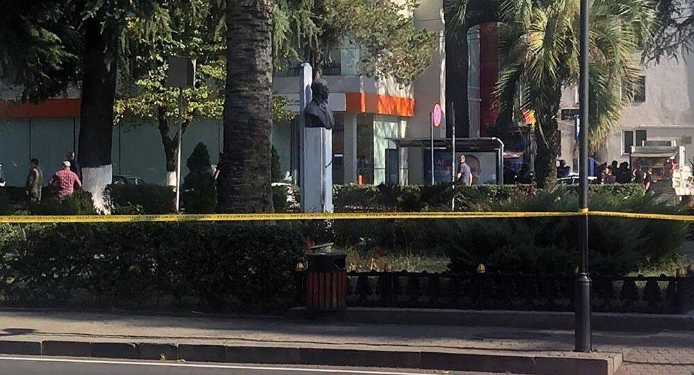إطلاق سراح جميع الرهائن من بنك "جورجيا".. ما مصير المسلحين؟