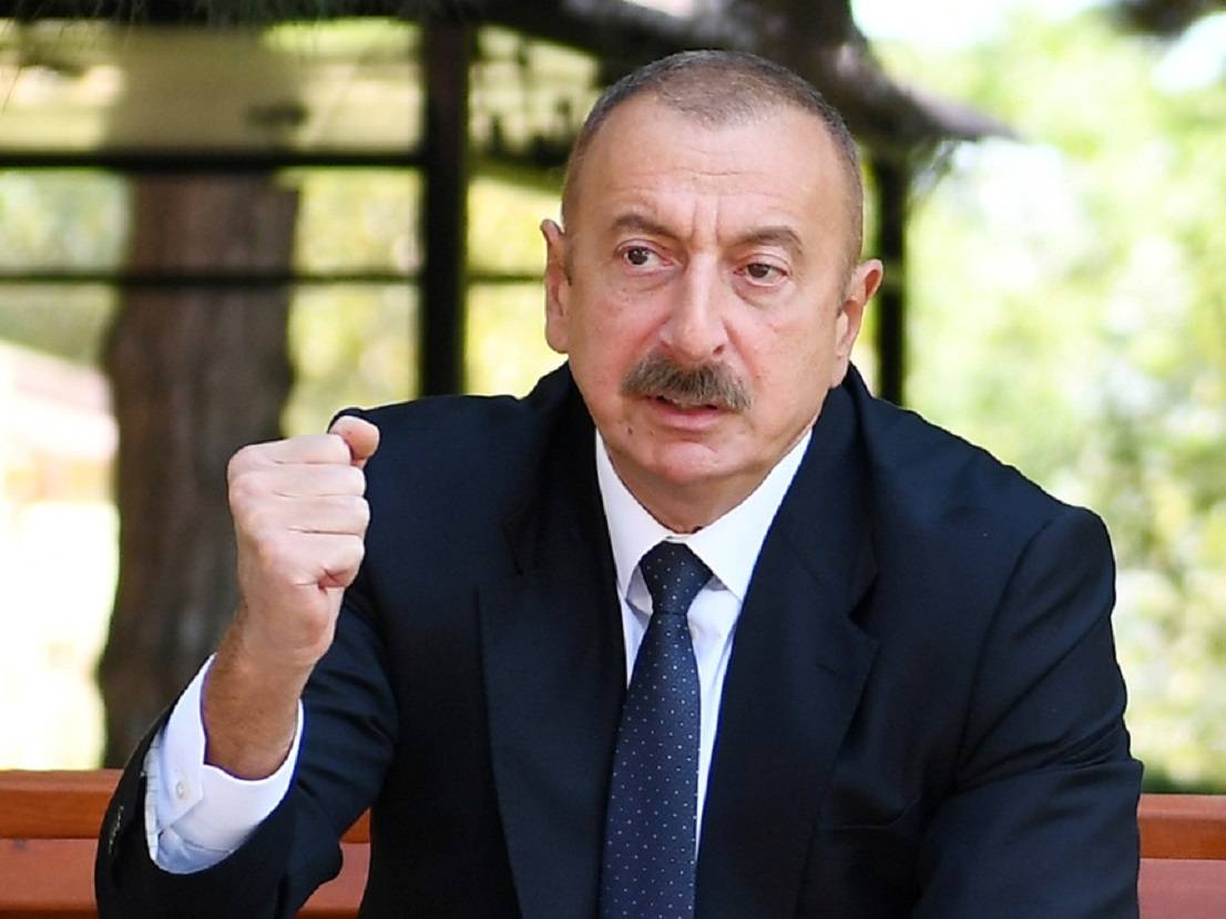الرئيس الأذربيجاني يعلن سيطرة قوات بلاده على مدينة قرب الحدود مع أرمينيا