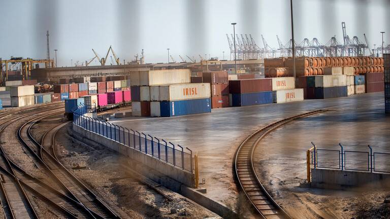 الكشف عن قيمة صادرات إيران إلى ست دول عربية
