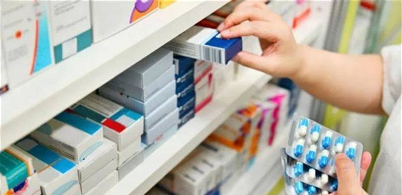 مستودعات مليئة بالأدوية… ووزير الصحة: "القضاء بيننا ولن نسكت"!