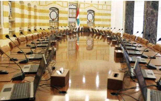 عقبات أمام الحريـــري في التألــيــــف اذا كـُـلّــــف غداً كيف سيُشكل الحكومة مــــــن دون حزب الــلــــه؟