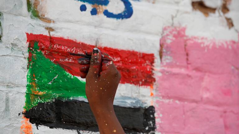 "أسوشيتد برس": مسؤولون سودانيون يؤكدون قرب التطبيع مع إسرائيل ويكشفون تفاصيل الاتفاق المقبل