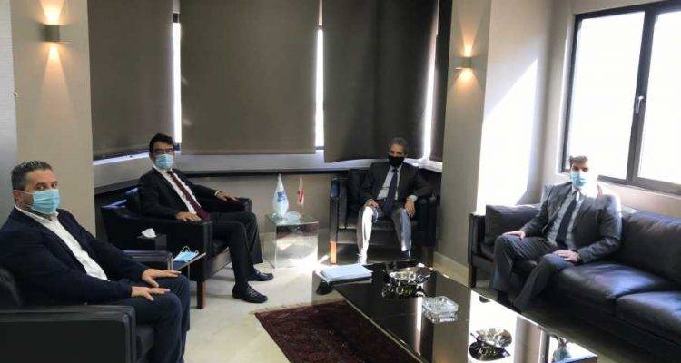 وزني يعرض مع كتّاب العدل مشاريع التطوير المشتركة