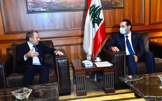 «كورونا» بين الحريري وباسيل... كسر جليد يكسر التباعد.. ومصادر : «ما كأنو في شي»