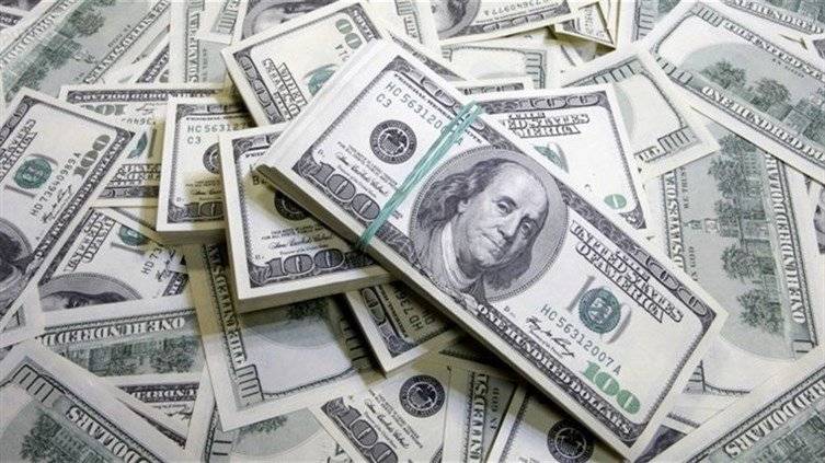 انخفاض ملحوظ في سعر دولار السوق السوداء صباح السبت