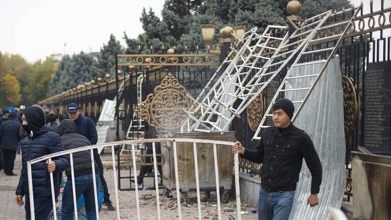 الانتخابات الرئاسية في قرغيزستان في 10 كانون الاول