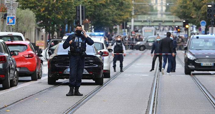 الشرطة الفرنسية تعتقل شخصا ثالثا على خلفية هجوم نيس