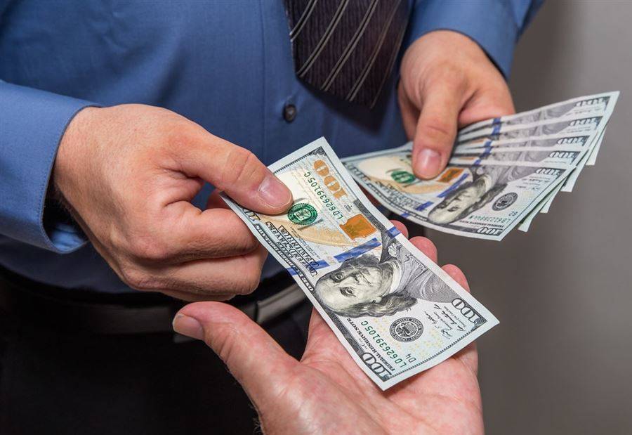 سعرُ الدولار في السوق السوداء اليوم الخميس