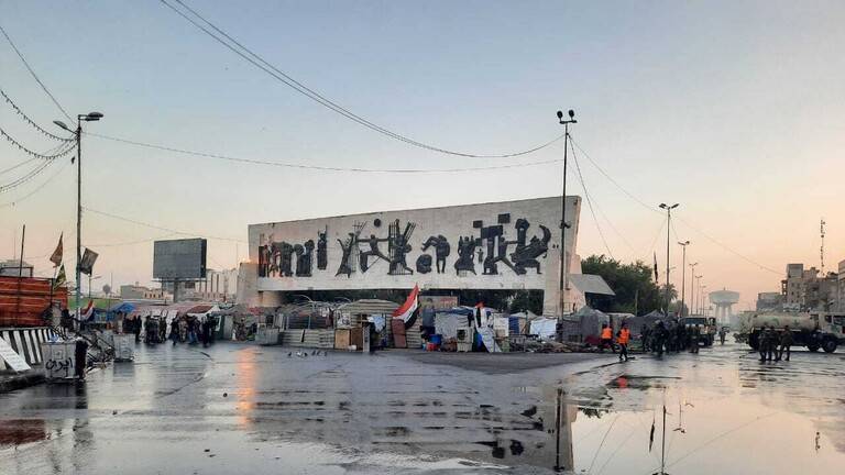 افتتاح جسر الجمهورية في بغداد بعد عام على إغلاقه بسبب الاحتجاجات