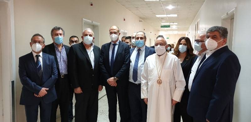 وزير الصحة متوجها الى المطران درويش: خطوتكم بفتح قسم كورونا في مستشفى تل شيحا تعبر عن هذا الدين المتسامح والمحب والذي يرأف بالإنسان