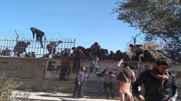 إصابة عدد من الأشخاص خلال هجوم مسلح على جامعة كابل