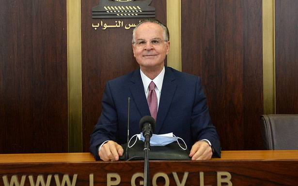 «الإدارة والعدل» توصي بالاقفال 15 يوماً