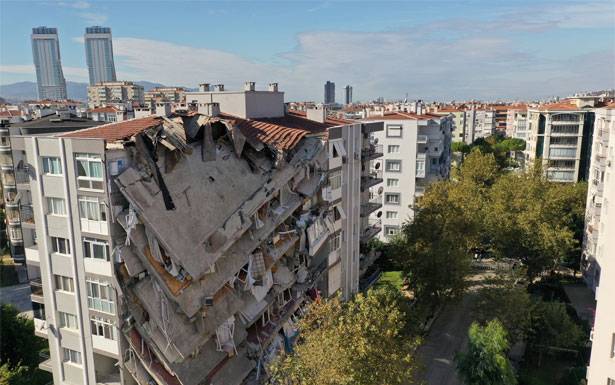 ارتفاع ضحايا زلزال إزمير