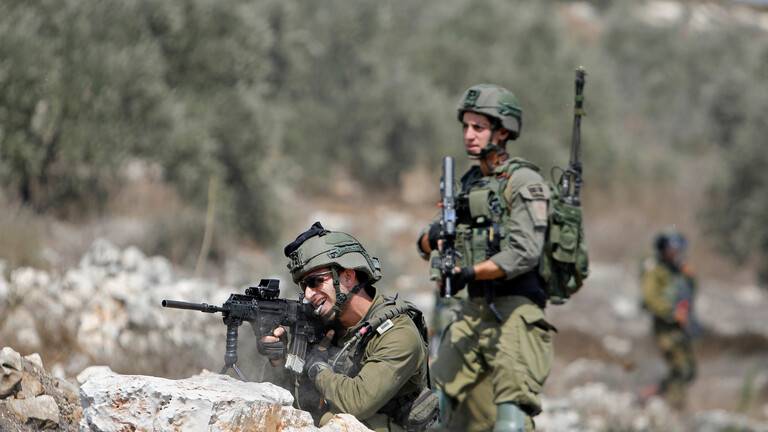 الجيش الإسرائيلي يعدم مواطنا فلسطينيا على حاجز حوارة العسكري