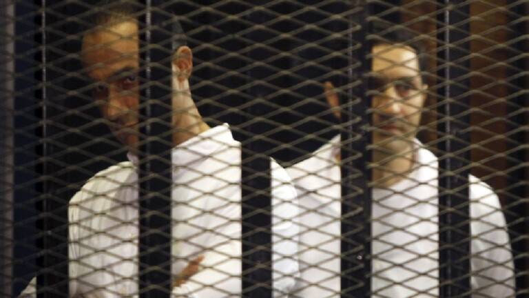 باستثناء جمال وعلاء مبارك.. تحرير أموال 7 متهمين بقضية التلاعب بالبورصة