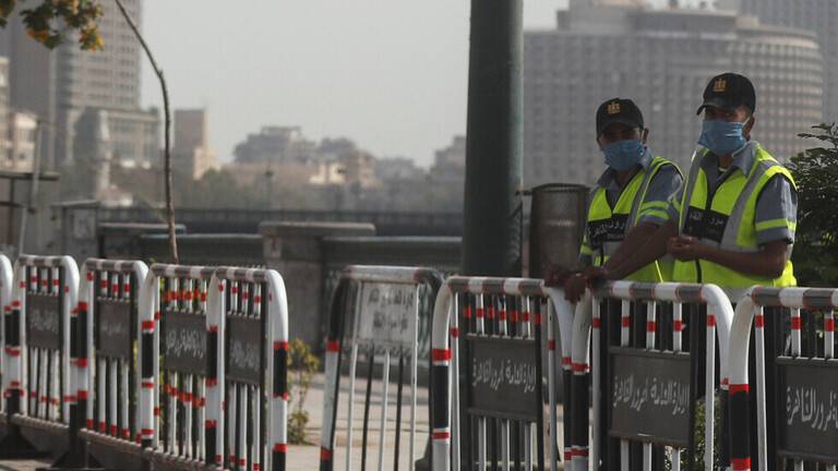 مصر.. تأجيل استئناف فتاة 
