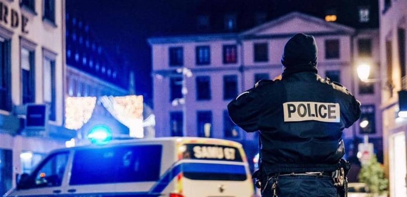 لماذا قامت السلطات الفرنسية بحلّ حركة "الذئاب الرمادية"؟