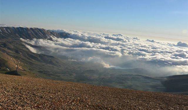 فقدان 3 شبان في القرنة السوداء منذ عصر أمس.. وهذه آخر صورة لهم